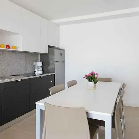 Apartment In Lignano 21633